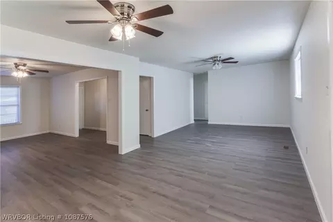 Living - 4608 Victoria Dr, Fort Smith, AR 72904 photo 6 of 6