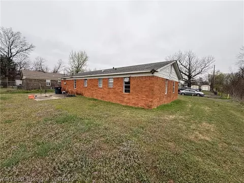 2312 N 35th St, Fort Smith, AR 72904 photo 3