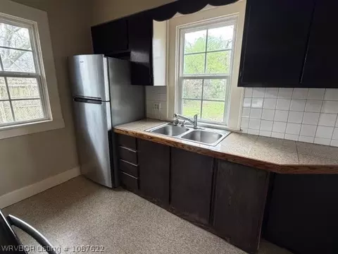 Kitchen - 1806 S S St, Fort Smith, AR 72901 photo 2 of 2