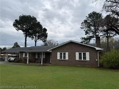 2011 Clark Rd, Clarksville, AR 72830