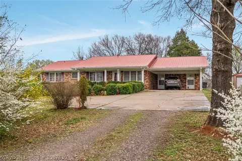 Exterior - 1122 Wire Rd, Ozark, AR 72949 photo 4 of 15