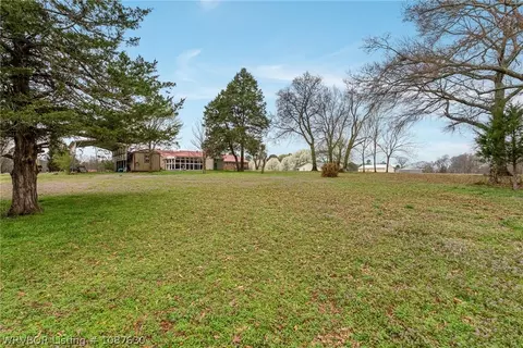 Exterior - 1122 Wire Rd, Ozark, AR 72949 photo 9 of 15