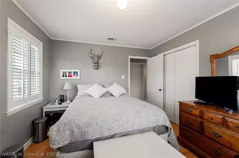 Bedroom - 1122 Wire Rd, Ozark, AR 72949 photo 3 of 5