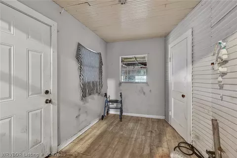 Entry Way - 706 E Short Mountain St, Paris, AR 72855 photo 5 of 5
