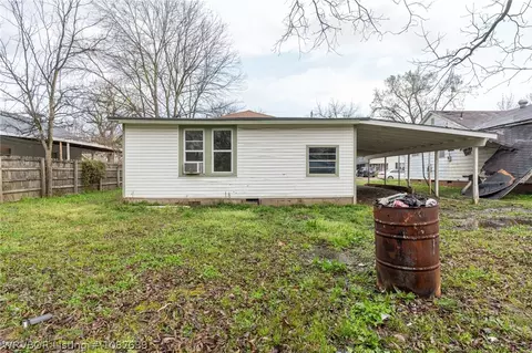 Exterior - 706 E Short Mountain St, Paris, AR 72855 photo 3 of 6