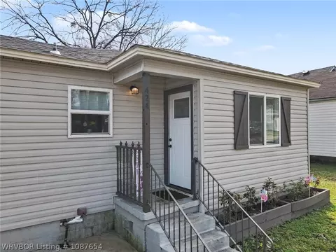 Exterior - 424 35th St, Fort Smith, AR 72903 photo 5 of 5