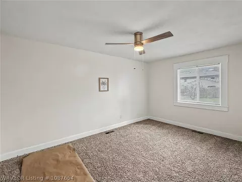 Bedroom - 424 35th St, Fort Smith, AR 72903 photo 2 of 4