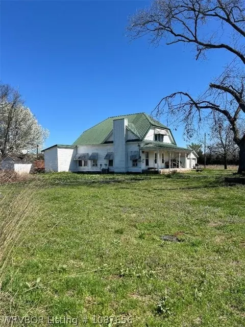 Exterior - 522 Wire Rd, Ozark, AR 72949 photo 3 of 4