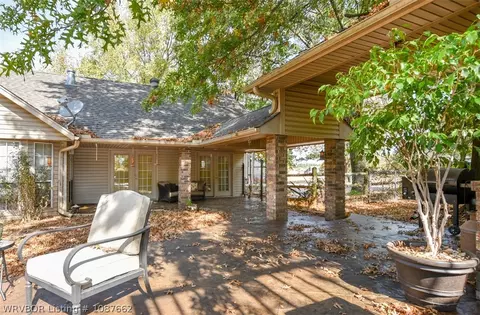 Exterior - 473202 1127 Rd, Muldrow, OK 74948 photo 6 of 11