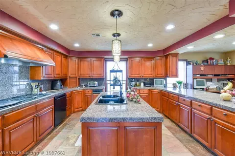 Kitchen - 473202 1127 Rd, Muldrow, OK 74948 photo 1 of 5
