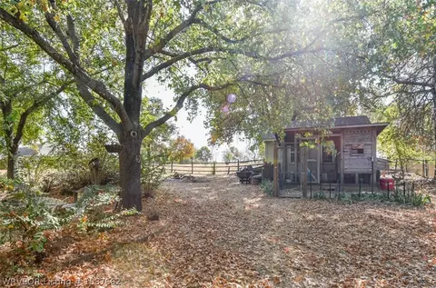 Exterior - 473202 1127 Rd, Muldrow, OK 74948 photo 10 of 11
