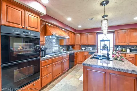 Kitchen - 473202 1127 Rd, Muldrow, OK 74948 photo 3 of 5
