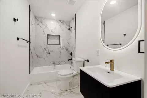Bath - 2312 Wirsing Ave, Fort Smith, AR 72904 photo 3 of 3