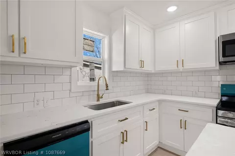 Kitchen - 2312 Wirsing Ave, Fort Smith, AR 72904 photo 3 of 3