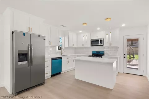 Kitchen - 2312 Wirsing Ave, Fort Smith, AR 72904 photo 1 of 3