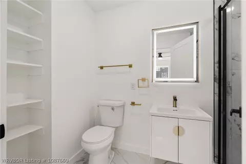 Bath - 2312 Wirsing Ave, Fort Smith, AR 72904 photo 2 of 3