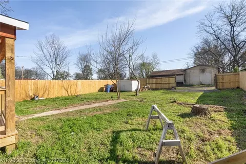 Exterior - 2312 Wirsing Ave, Fort Smith, AR 72904 photo 6 of 9