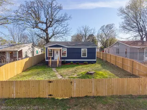 Exterior - 2312 Wirsing Ave, Fort Smith, AR 72904 photo 5 of 9