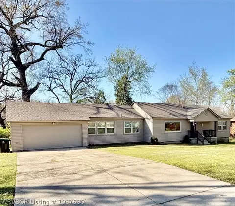 1145 N 57th Pl, Fort Smith, AR 72904