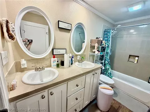 Bath - 1145 N 57th Pl, Fort Smith, AR 72904 photo 1 of 2