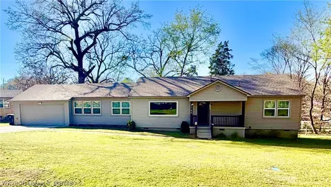 Exterior - 1145 N 57th Pl, Fort Smith, AR 72904 photo 2 of 14
