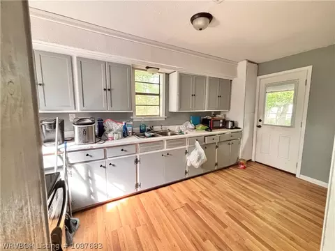 Kitchen - 204 Choctaw St, Hackett, AR 72937 photo 1 of 5