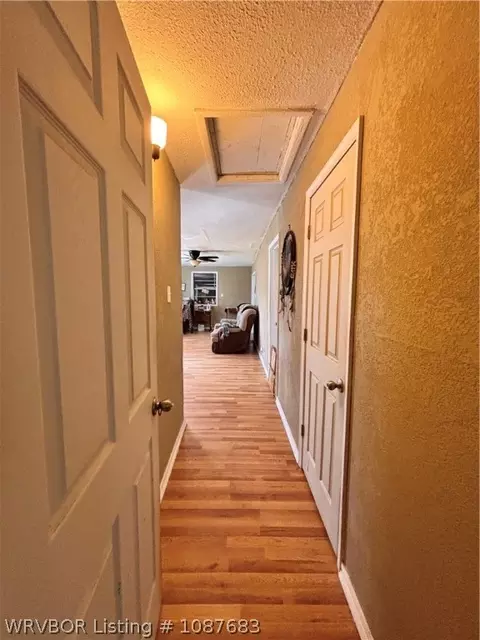 Entry Way - 204 Choctaw St, Hackett, AR 72937 photo 5 of 5
