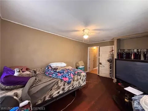 Bedroom - 204 Choctaw St, Hackett, AR 72937 photo 2 of 3