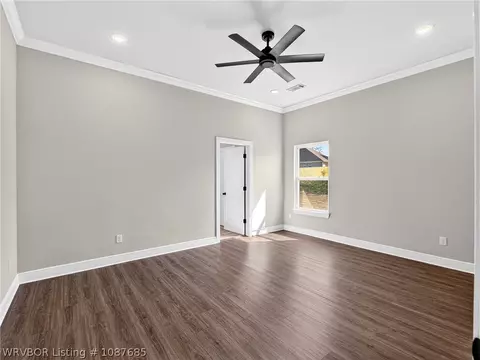 Bedroom - 404 Rock Ct, Lavaca, AR 72941 photo 1 of 3