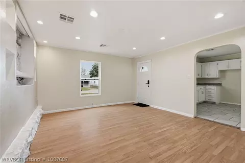 Living - 3616 Blair Ave, Fort Smith, AR 72904 photo 3 of 3