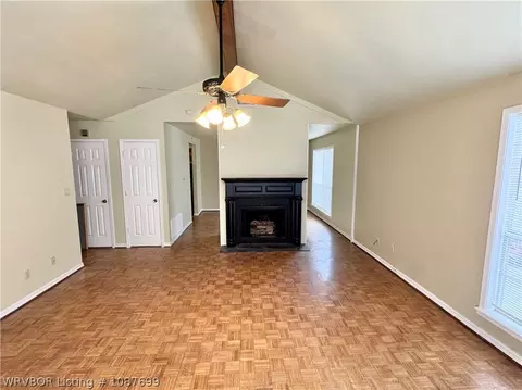 Living - 3201 S O St #8, Fort Smith, AR 72903 photo 2 of 4