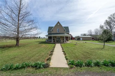 12800 James Fork Rd, Hartford, AR 72938