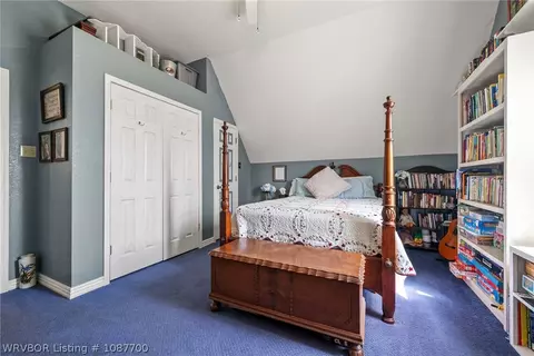 Bedroom - 12800 James Fork Rd, Hartford, AR 72938 photo 7 of 7