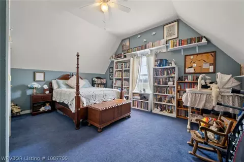 Bedroom - 12800 James Fork Rd, Hartford, AR 72938 photo 6 of 7