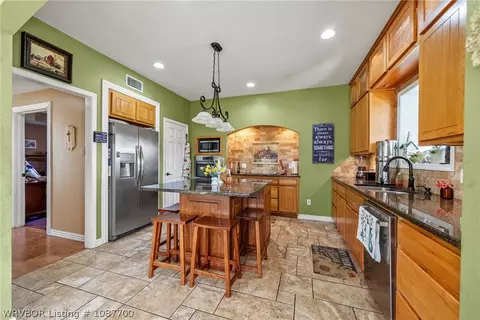 Kitchen - 12800 James Fork Rd, Hartford, AR 72938 photo 2 of 5