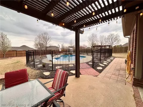 Exterior - 12912 Diamond Ln, Fort Smith, AR 72916 photo 3 of 16