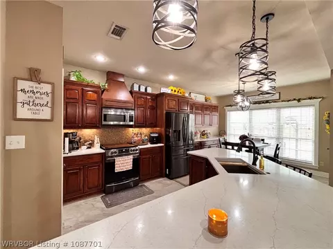 Kitchen - 12912 Diamond Ln, Fort Smith, AR 72916 photo 5 of 7