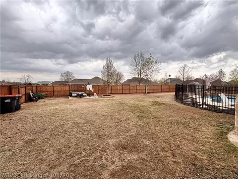 Exterior - 12912 Diamond Ln, Fort Smith, AR 72916 photo 12 of 16