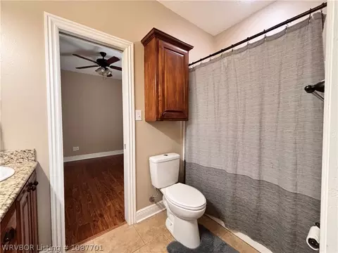 Bath - 12912 Diamond Ln, Fort Smith, AR 72916 photo 3 of 7