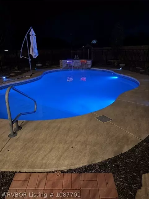 Exterior - 12912 Diamond Ln, Fort Smith, AR 72916 photo 8 of 16