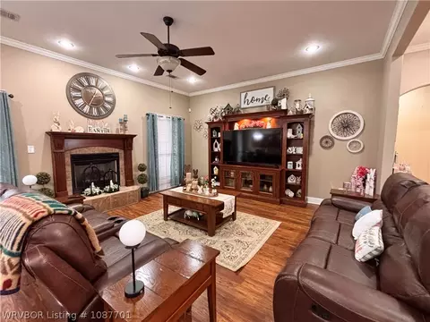 Living - 12912 Diamond Ln, Fort Smith, AR 72916 photo 1 of 2
