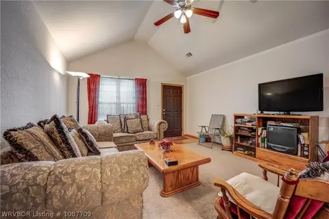 Living - 901 Mason St, Fort Smith, AR 72908 photo 1 of 1
