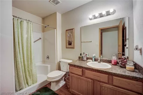 Bath - 901 Mason St, Fort Smith, AR 72908 photo 2 of 2