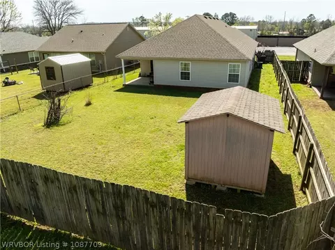 Exterior - 901 Mason St, Fort Smith, AR 72908 photo 6 of 7