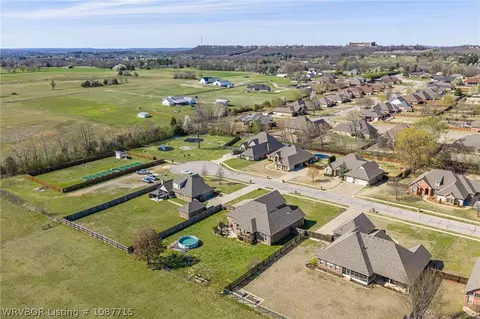 View/Area - 1606 Crystal Ct, Fort Smith, AR 72916 photo 5 of 9