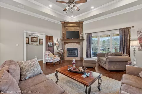 Living - 1606 Crystal Ct, Fort Smith, AR 72916 photo 1 of 2
