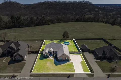 View/Area - 1606 Crystal Ct, Fort Smith, AR 72916 photo 1 of 9