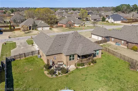 View/Area - 1606 Crystal Ct, Fort Smith, AR 72916 photo 3 of 9