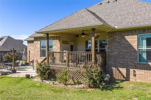 Exterior - 1606 Crystal Ct, Fort Smith, AR 72916 photo 7 of 14