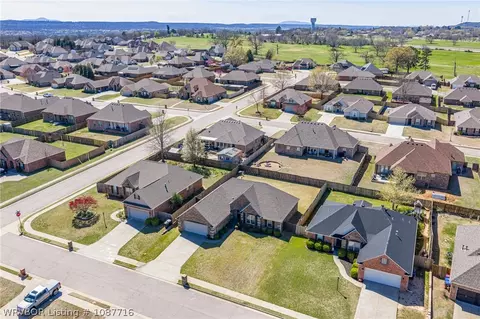 12114 Sycamore St, Fort Smith, AR 72916 photo 3